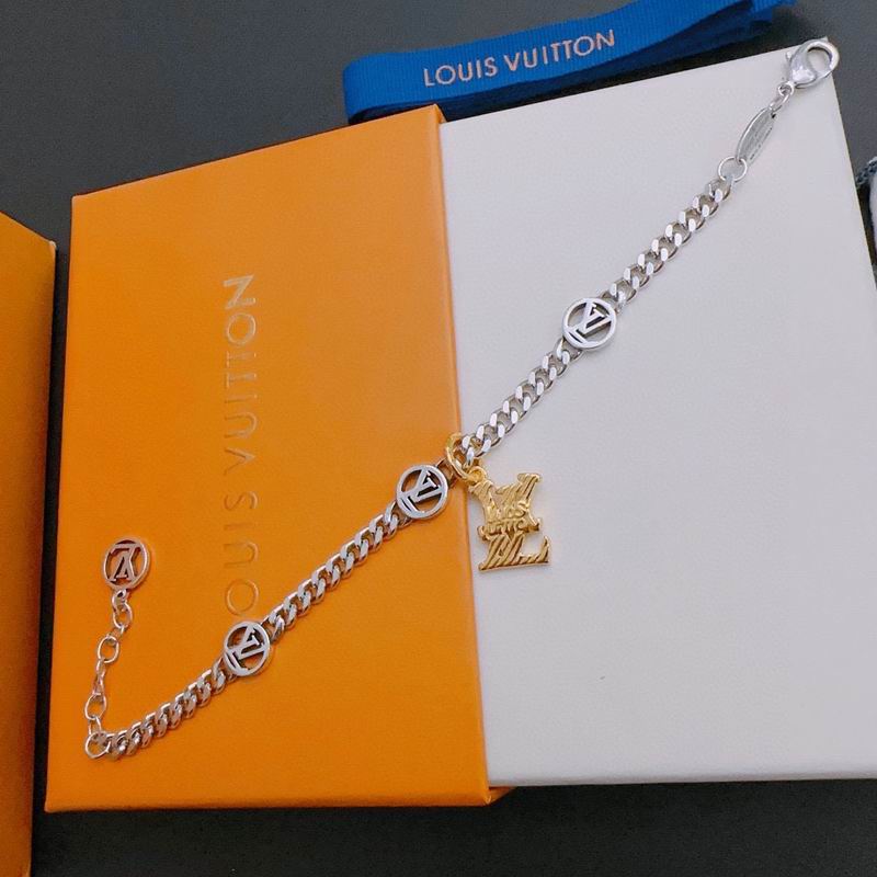 LV Bracelet 03lyr230